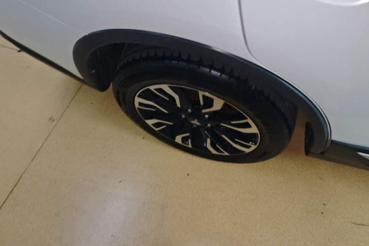 Used Mitsubishi Outlander 2020 2.4L 4x4 Zhi Xiang Edition 5 Seats