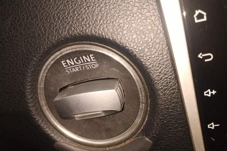 Used Volkswagen Magotan 2016 1.8TSI Smart Enjoyment Leading Model
