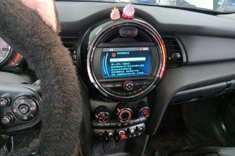 Used  MINI 2018 1.5T ONE
