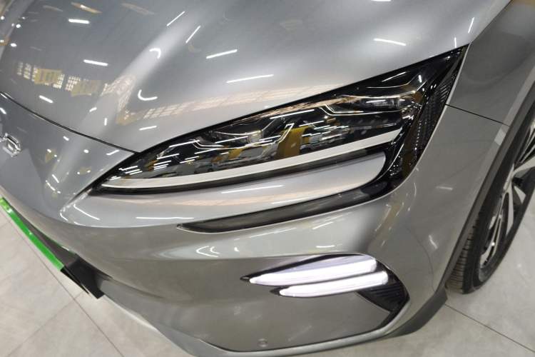 Used BYD Song PLUS New Energy 2023 Champion Edition EV 520KM Flagship Model
