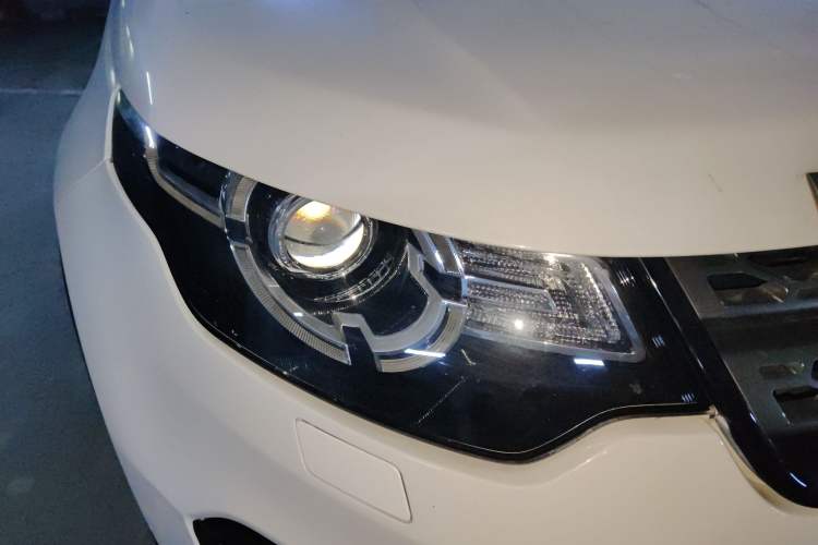 Used Land Rover Discovery Sport 2017 2.0T SE
