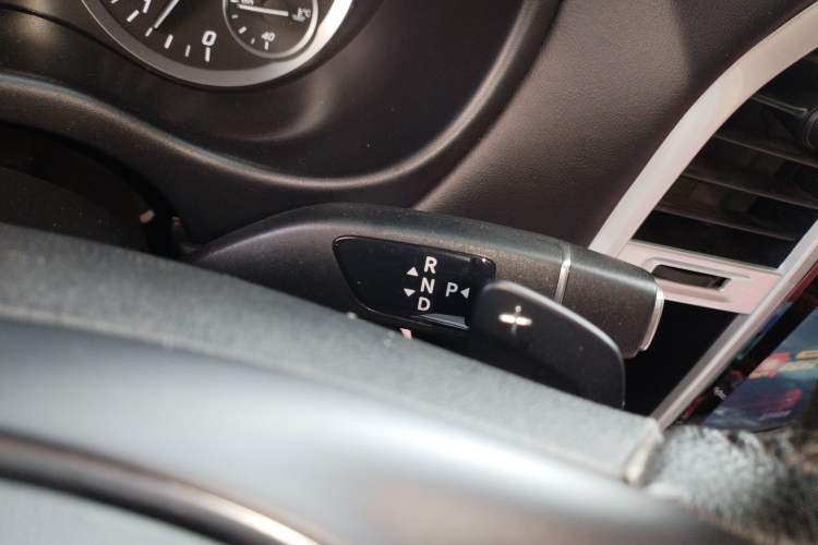 Used Mercedes-Benz Vito 2020 2.0T Business Version 7 Seats