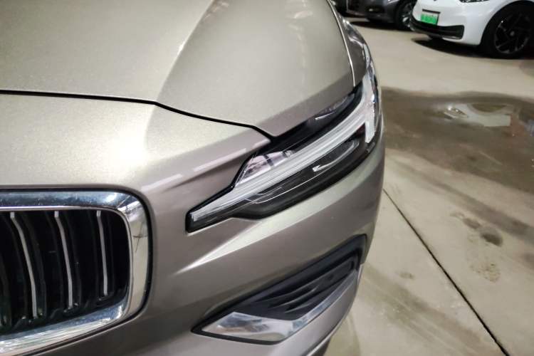 Used Volvo S60 2020 T4 Zhiyi Luxury Edition