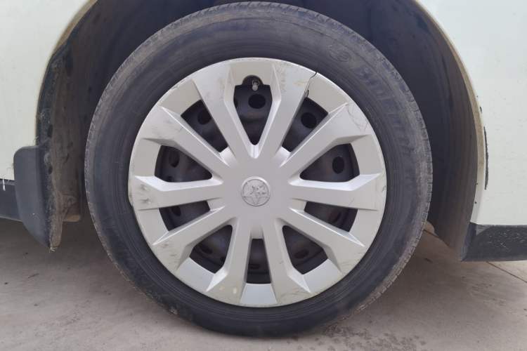 Used Venucia D60 2019 100 000 Glory 1.6L Entry Manual ChenShang Edition China VI
