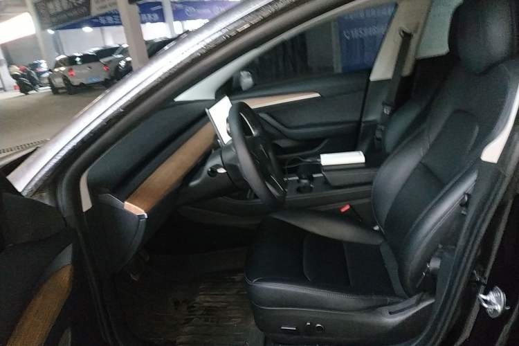 Used Tesla Model 3 2022 Rear-Wheel-Drive Version