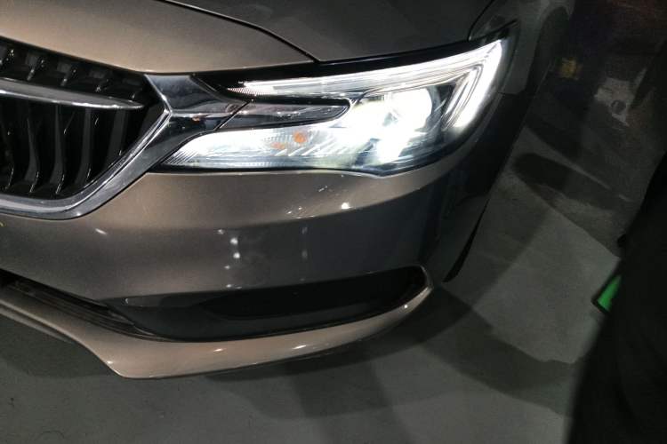 Used Buick GL6 2019 18T 6-Seater Connected Luxury Version China VI Standard
