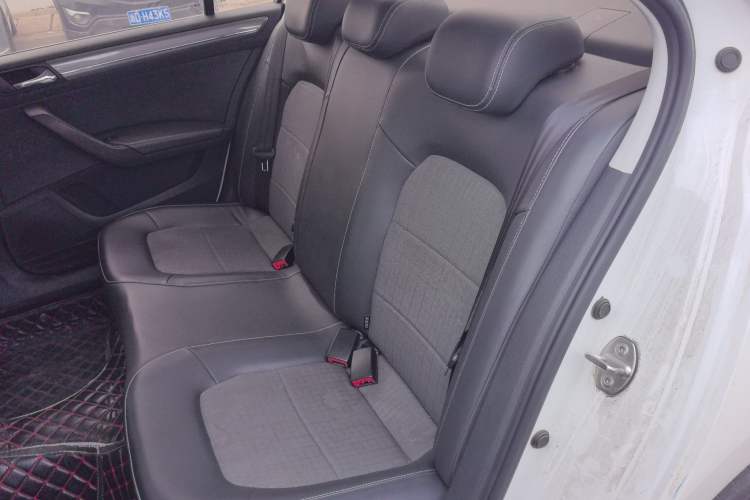 Used Volkswagen Santana 2018 1.5L Manual Comfort Edition
