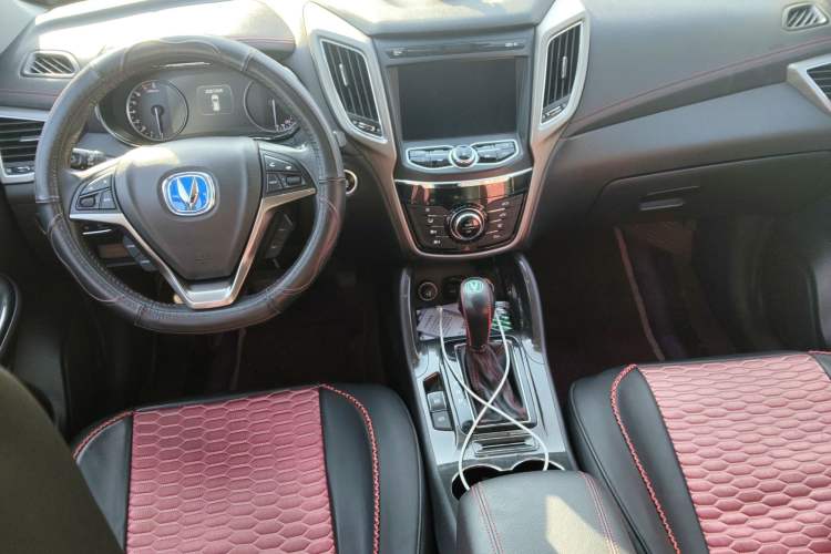 Used Changan CS75 2017 Shangkui Edition 1.5T Automatic Fengxiang Model