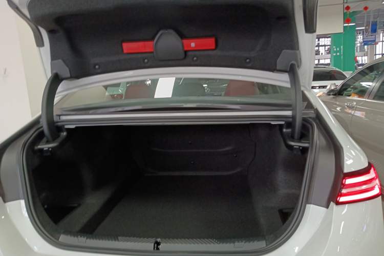 Used BMW 5 Series 2025 525Li M Sport Package