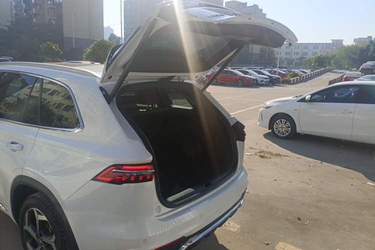 Used Geely Auto Monjaro L 2021 2.0TD DCT EVO Two-Wheel Drive Prestige Version
