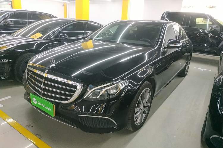 Used Mercedes-Benz E-Class 2016 E 300 L Stylish Model
