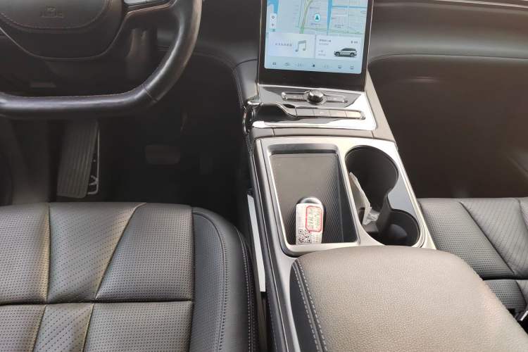 Used Nio ES8 2020 450 km Range 7-Seater Version
