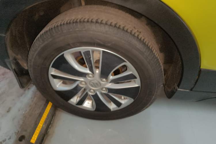 Used Suzuki S-Cross 2014 1.6L CVT Two-Wheel Drive Entry Model
