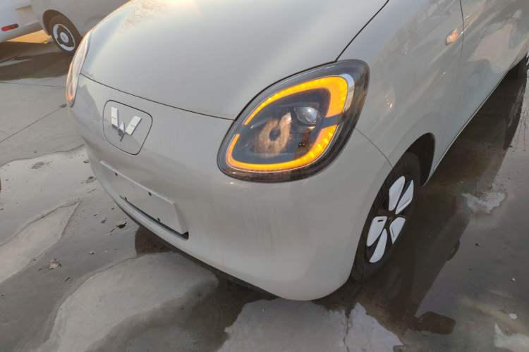 Used Wuling Hongguang MINIEV 2025 Four-Door Version Advanced Edition
