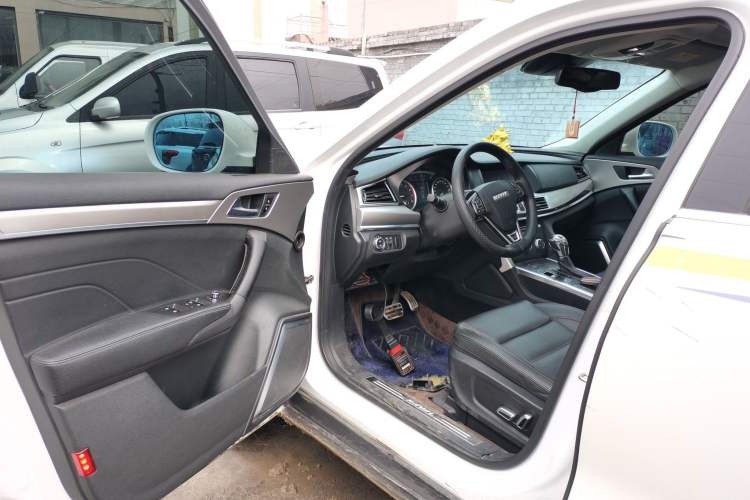 Used Haval H7 2017 Blue-Label H7L 2.0T Automatic Luxury Model