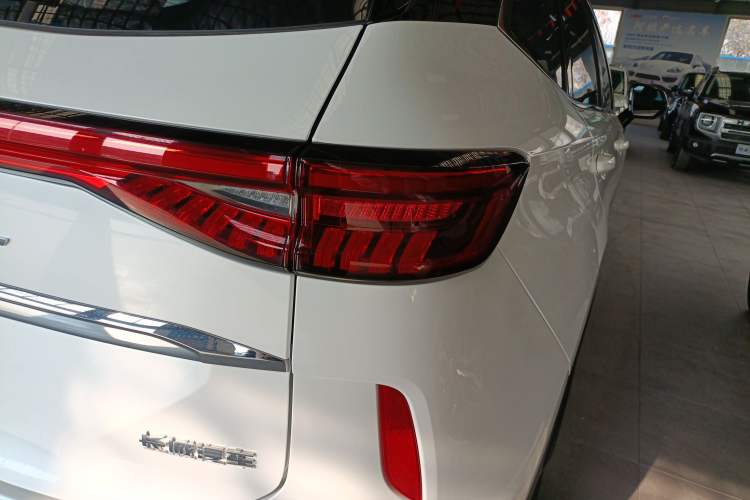 Used Haval H6 2024 1.5T Two-Wheel-Drive Classic Edition
