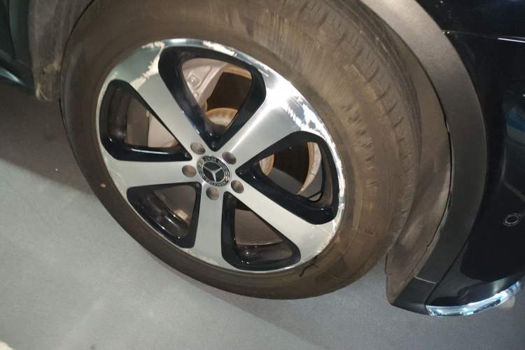 Used Mercedes-Benz GLC 2019 Facelift GLC 260 L 4MATIC Luxury Model
