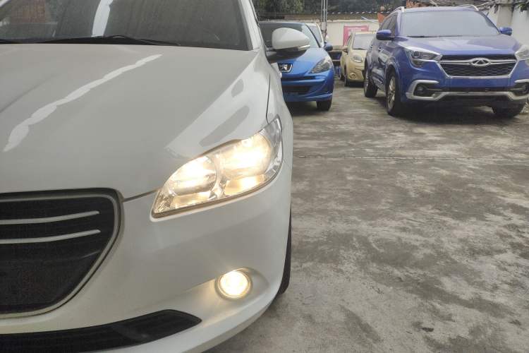 Used Peugeot 301 2016 1.6L Manual Comfort Edition
