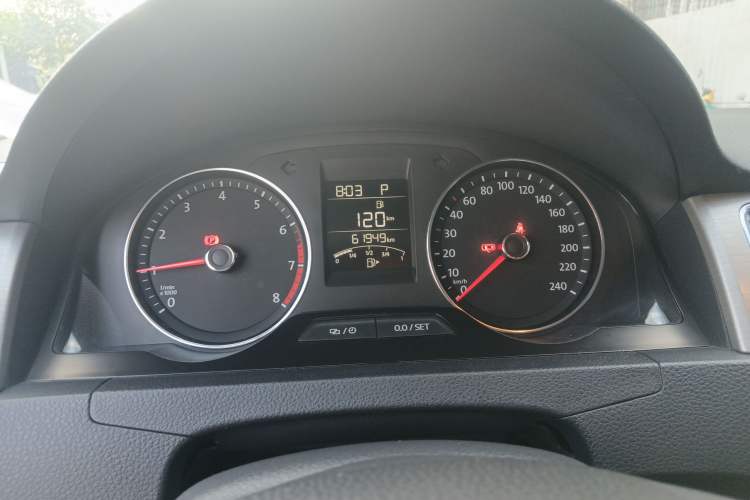 Used Volkswagen Santana 2015 Haval H6 1.6L Automatic Comfort Model
