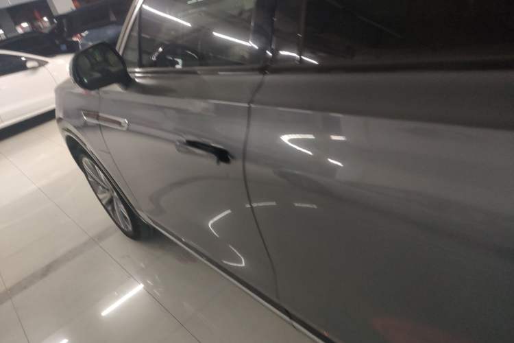 Used Hongqi E-HS9 2021 510 km Range Flagway Edition Six Seats
