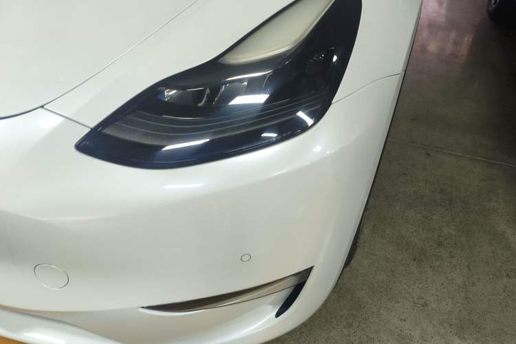 Used Tesla Model Y 2021 Long-Range All-Wheel-Drive Version
