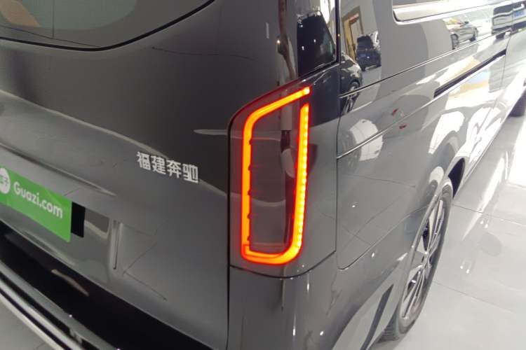 Used Mercedes-Benz Vito 2023 2.0T Business Version 7 Seats
