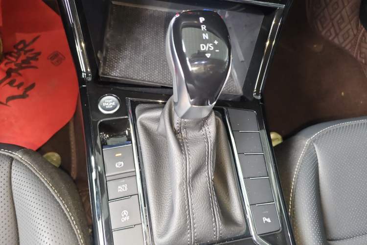 Used Volkswagen Passat 2025 Premium Version 380TSI Dragon Edition
