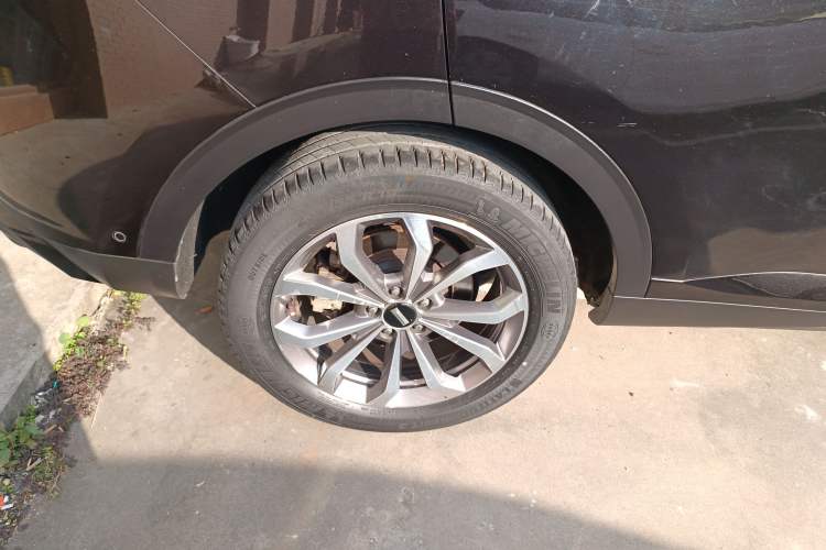 Used Wey VV6 2018 2.0T Two-Wheel Drive Flagship Version China V Standard
