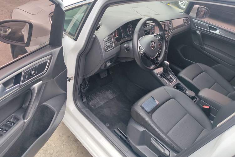 Used Volkswagen Golf Sportsvan 2018 230TSI Automatic Trend Edition