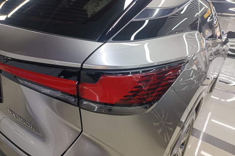 Used Lexus RX 2023 350h Two-Wheel Drive Enjoyment Version
