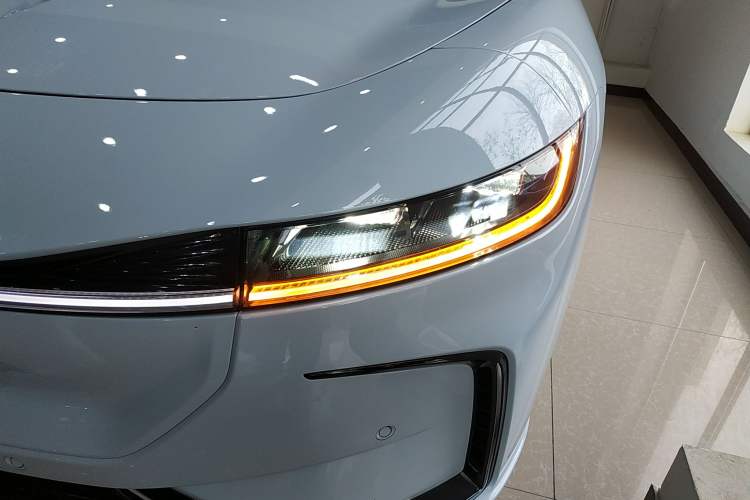 Used VOYAH PASSION 2023 Four-Wheel Drive Long-Range Version