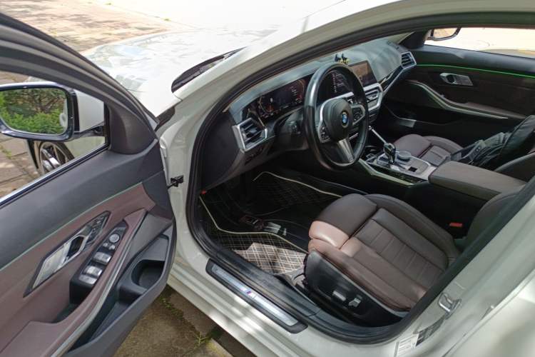 Used BMW 3 Series 2021 Facelifted 320Li M Sport Package
