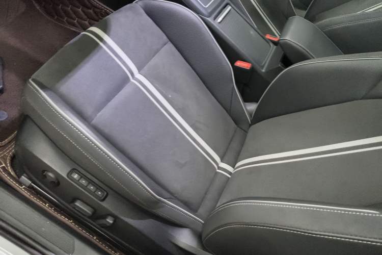 Used Volkswagen Golf 2021 280TSI DSG R-Line
