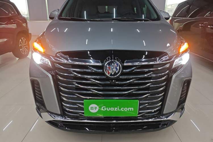 Used Buick GL8 2023 Land Executive Class Smart Enjoyment Model
