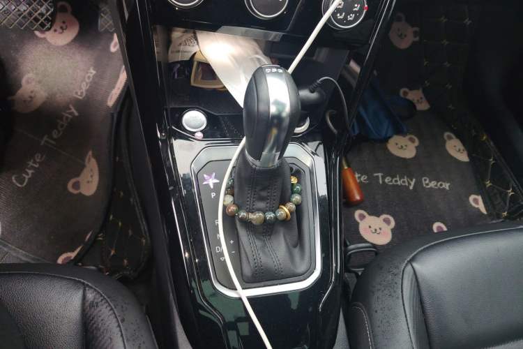 Used Volkswagen T-ROC 2019 280TSI DSG Two-Wheel Drive Comfort Version China VI Standard
