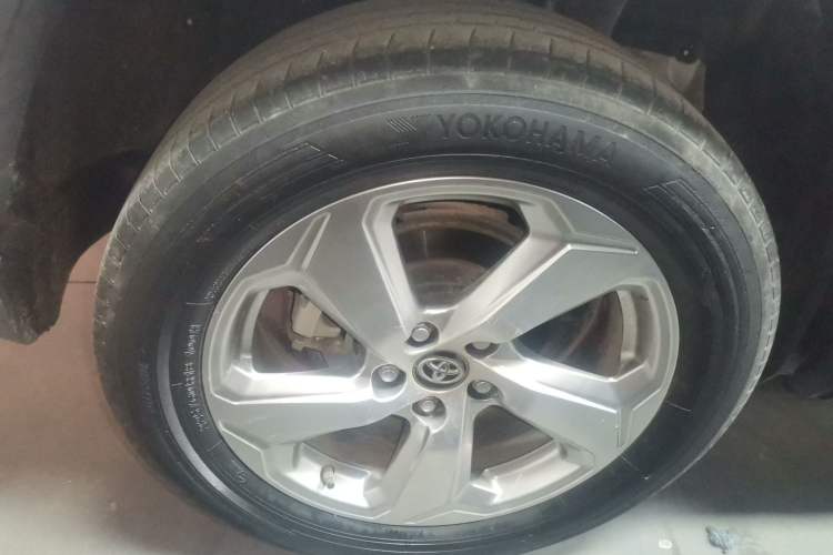 Used Toyota RAV4 2020 2.0L CVT Two-Wheel Drive Fashion PLUS Edition
