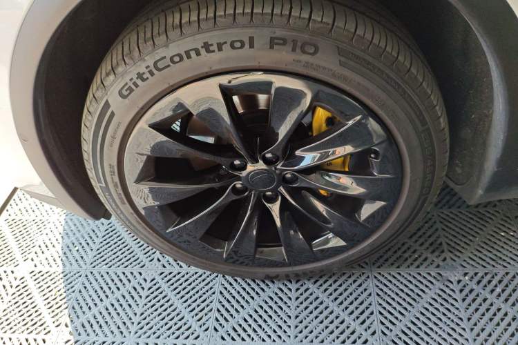 Used Tesla Model X 2019 Long-Range Version
