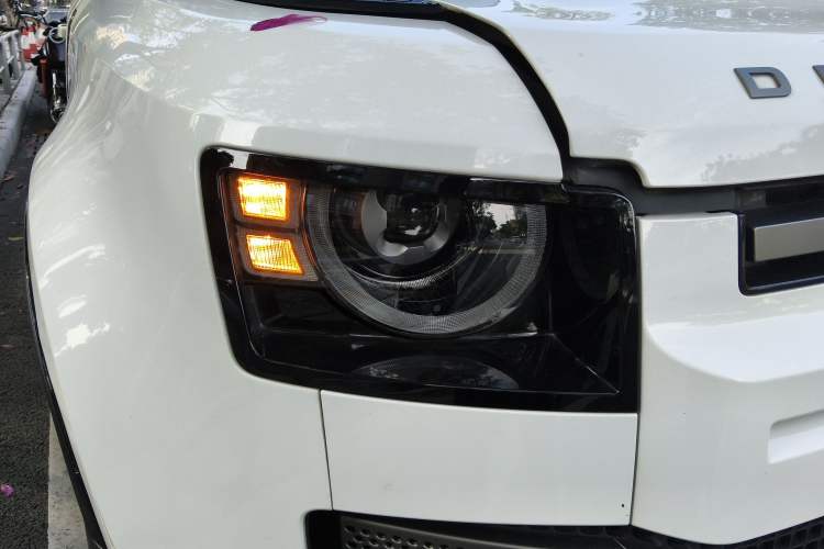 Used Land Rover Defender 2023 110 3.0T P400 X-DYNAMIC HSE
