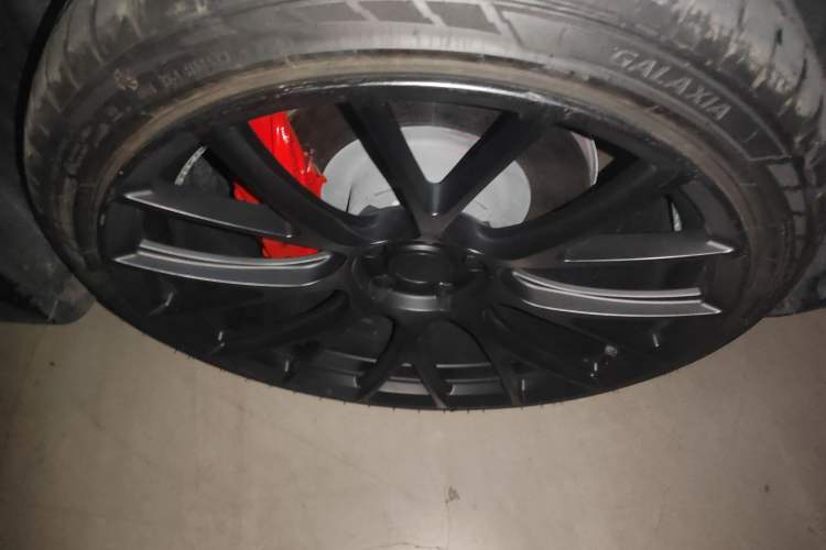 Used Tesla Model Y 2024 Rear-Wheel-Drive Version
