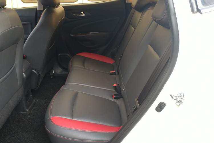 Used Changan CS15 2016 1.5L Manual Fashion Edition