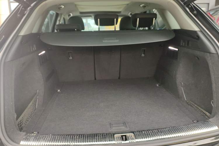 Used Audi Q5L 2022 40T Fashionable and Elegant Model