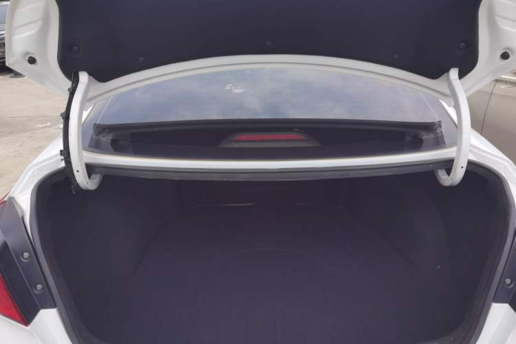 Used Hyundai Mistra 2016 1.8L Automatic Smart GLS
