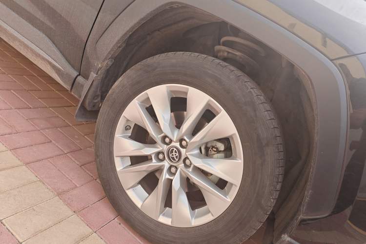 Used Toyota Wildlander 2022 Updated Version 2.0L CVT Two-Wheel Drive Leading Edition
