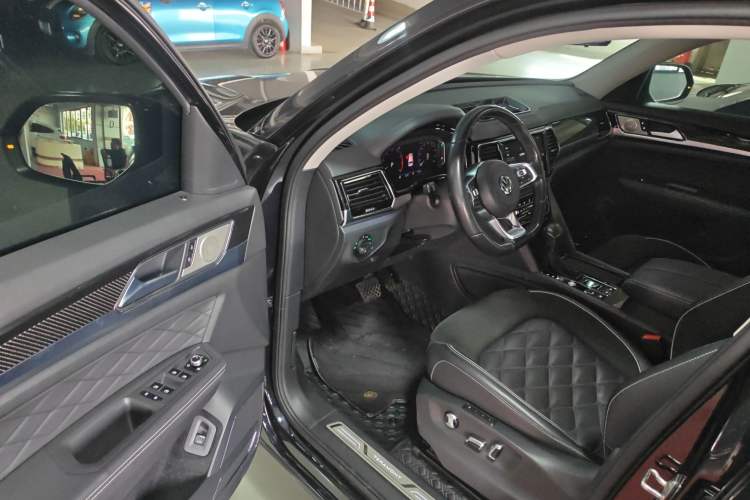 Used Volkswagen Teramont X 2019 330TSI Two-Wheel-Drive Prestige Luxury Edition