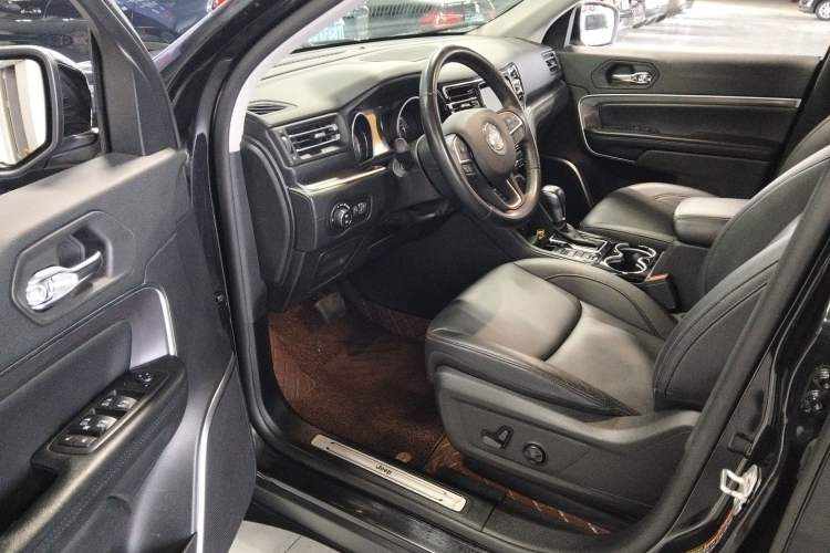 Used  Grand Commander 2018 2.0T Four-Wheel Drive Enjoyment Edition China VI