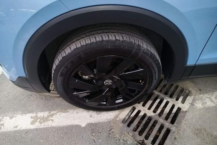 Used Volkswagen Tharu 2025 NewRui 300TSI Prestige Edition