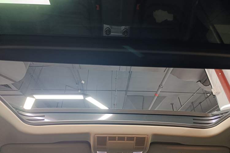 Used Volkswagen Touareg 2022 3.0 TSI Luxury Edition Black Diamond Sport Package
