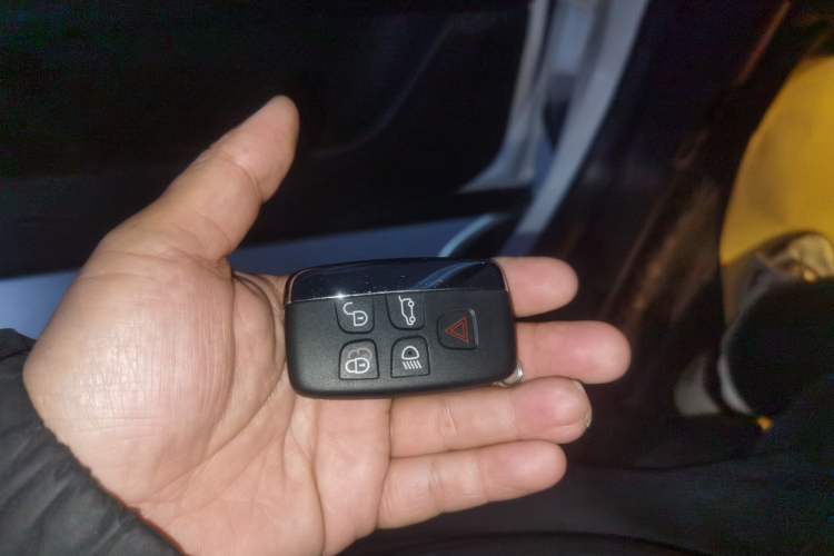 Used Land Rover Discovery Sport 2016 2.0T HSE
