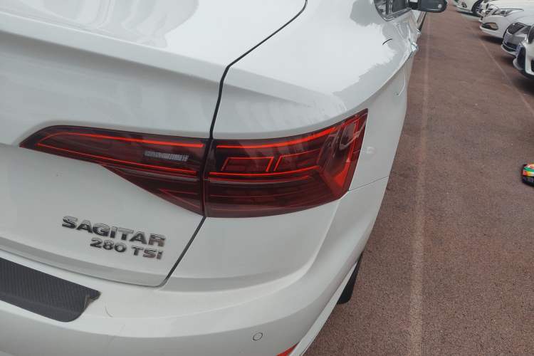 Used Volkswagen Sagitar 2022 280TSI DSG Flyover Edition
