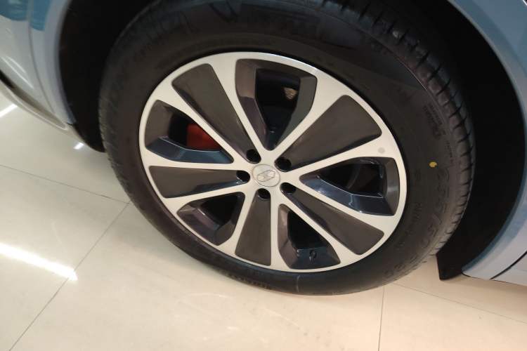 Used Hima Luxeed R7 2024 All-Electric 736 km Ultra